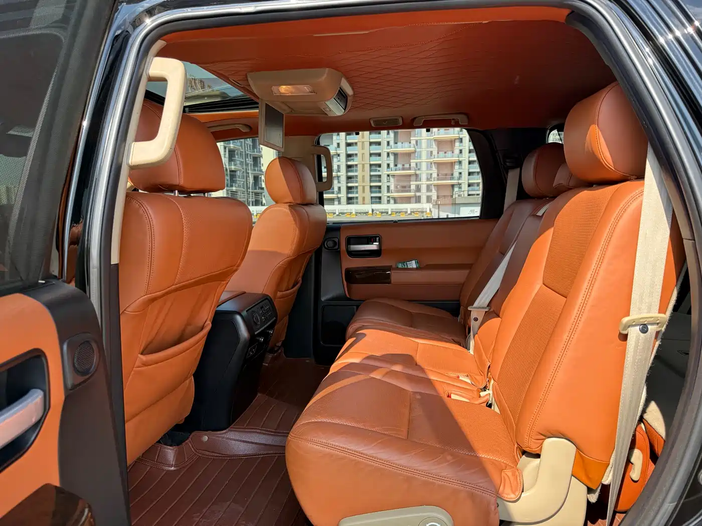 Toyota Sequoia 2015 2010 5.7 Platinum Edition