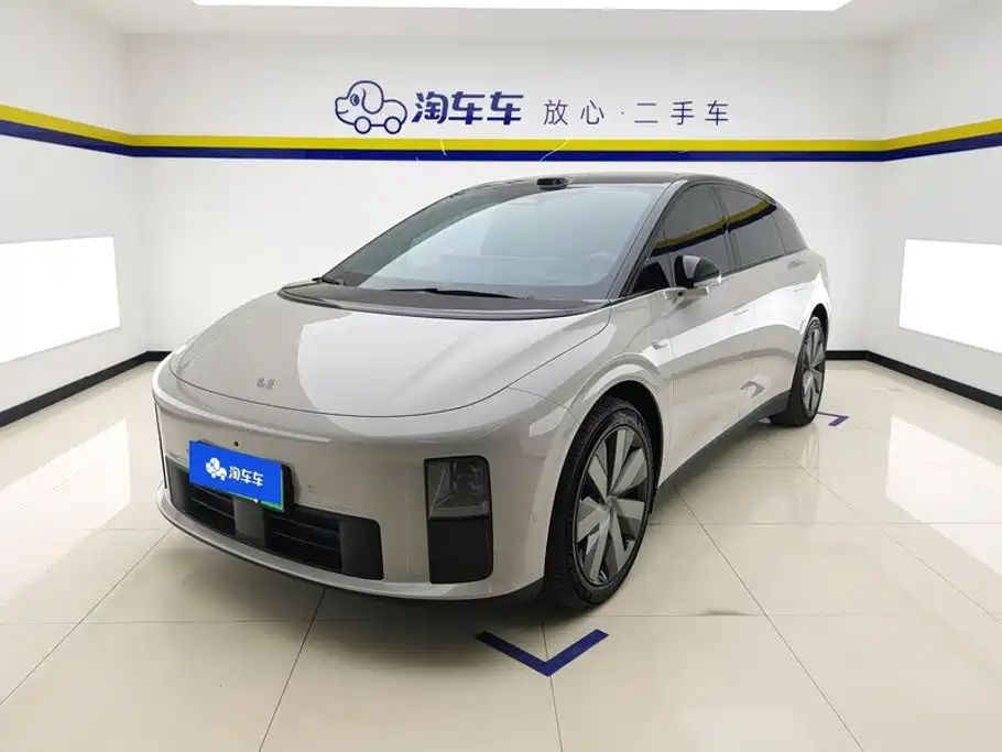 Li Auto i6 2025
