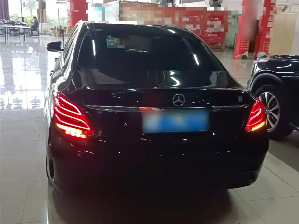 Mercedes-Benz C-Class 2017 Facelift C 200 L Sport Edition фото 6