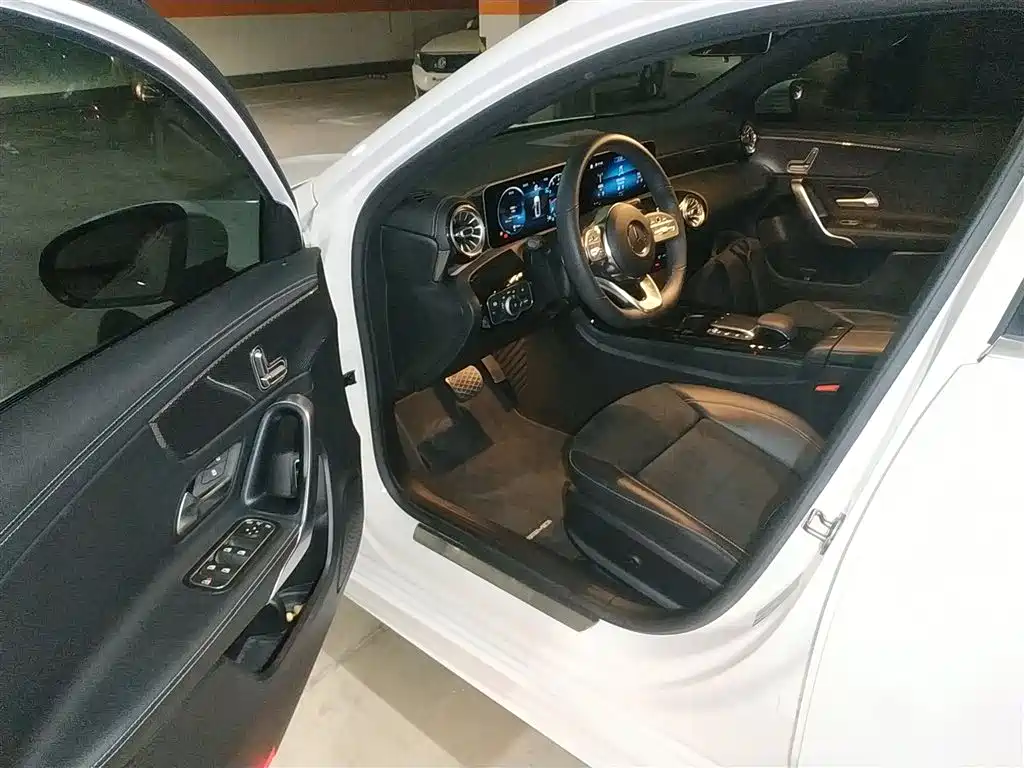 Mercedes-Benz A-Class 2020 Facelift A 200 L Sport Sedan Fashion фото 13