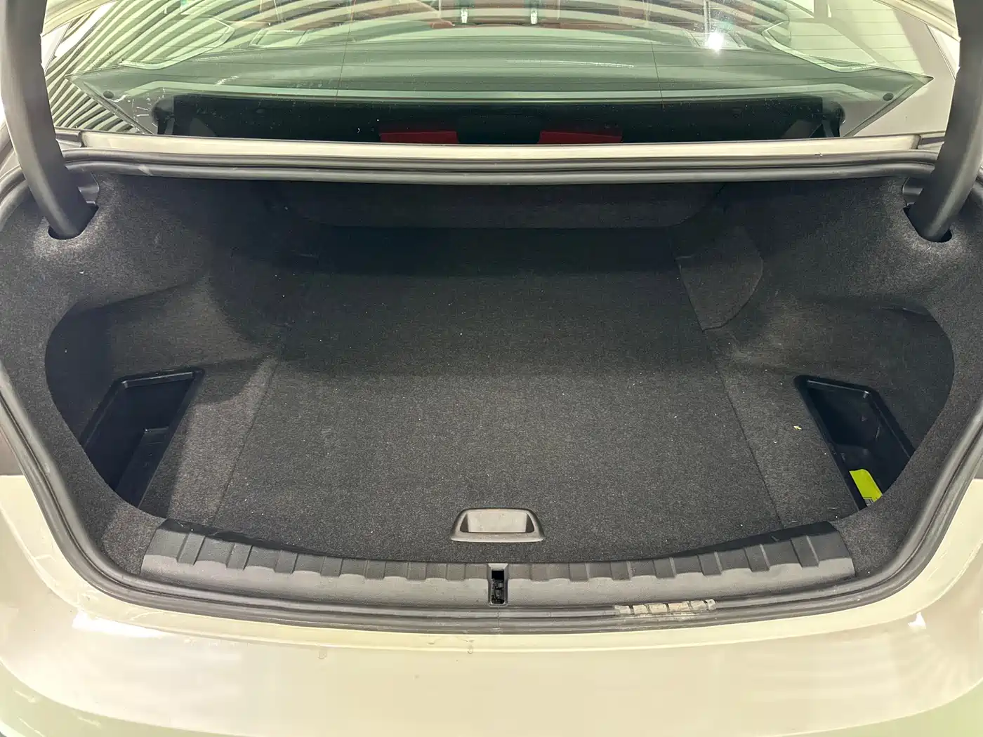 BMW i3 2023 eDrive 40 L Shadowline Package фото 12