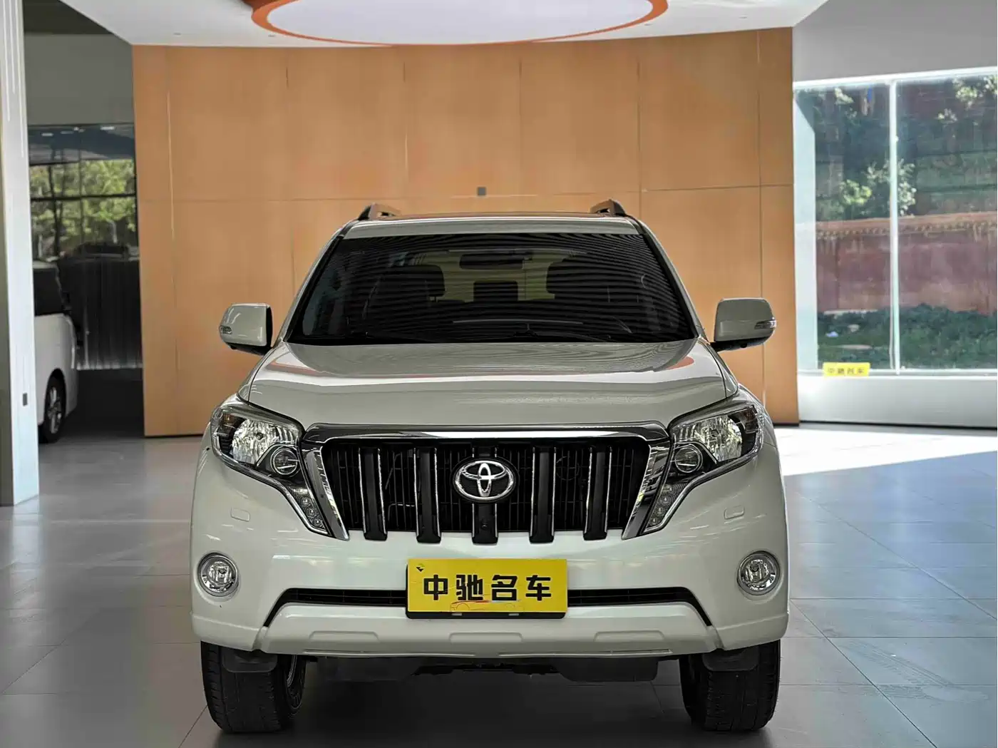 Toyota Prado 2016 2.7L Auto Luxury Edition фото 2