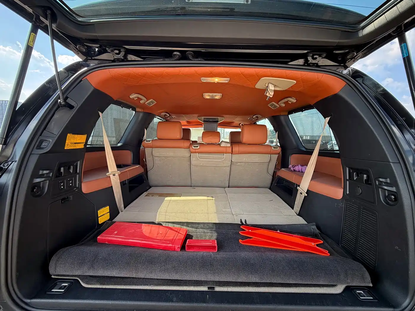 Toyota Sequoia 2015 2010 5.7 Platinum Edition