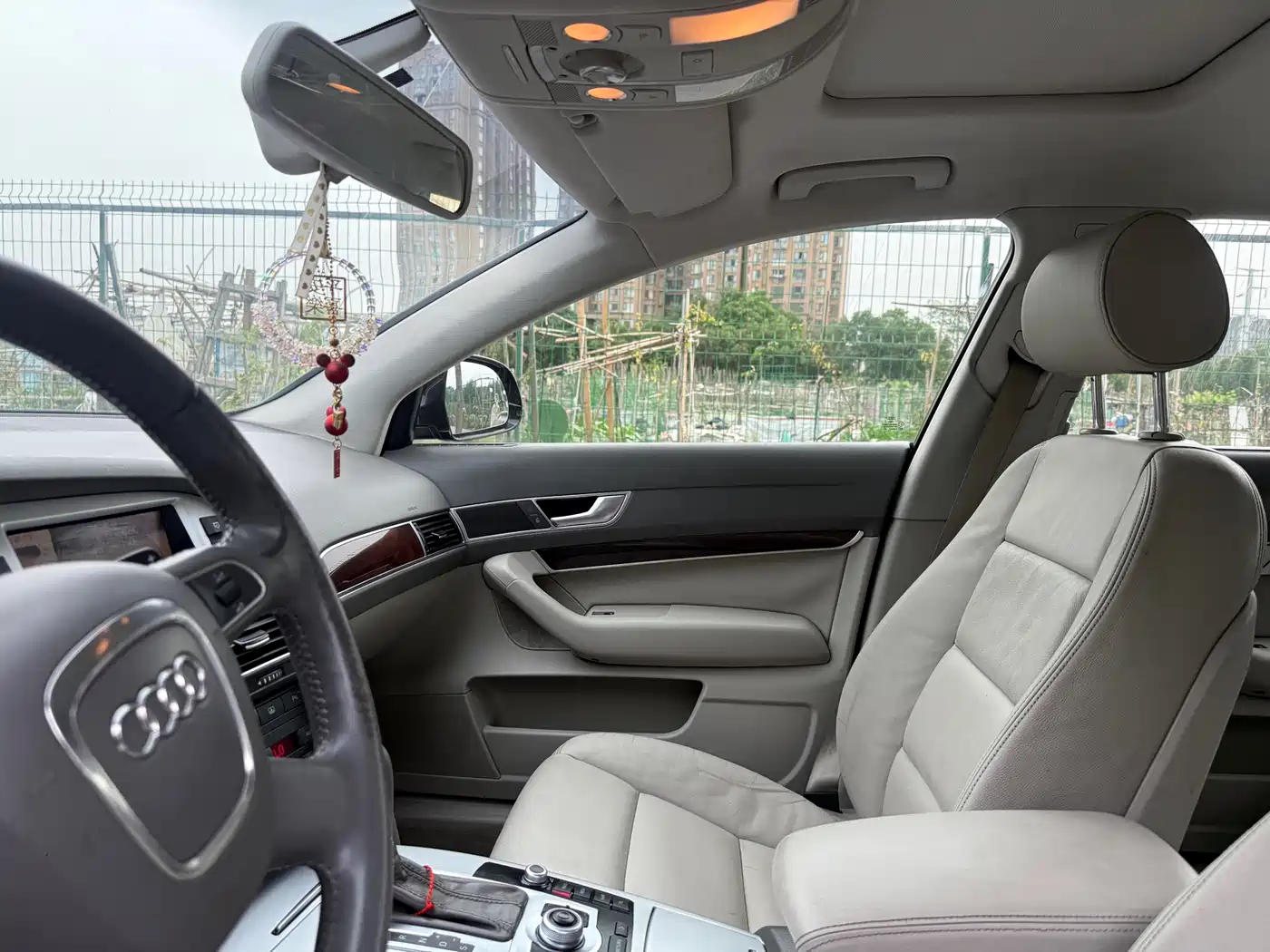 Audi A6L 2011 2.0 TFSI Automatic Comfort фото 7