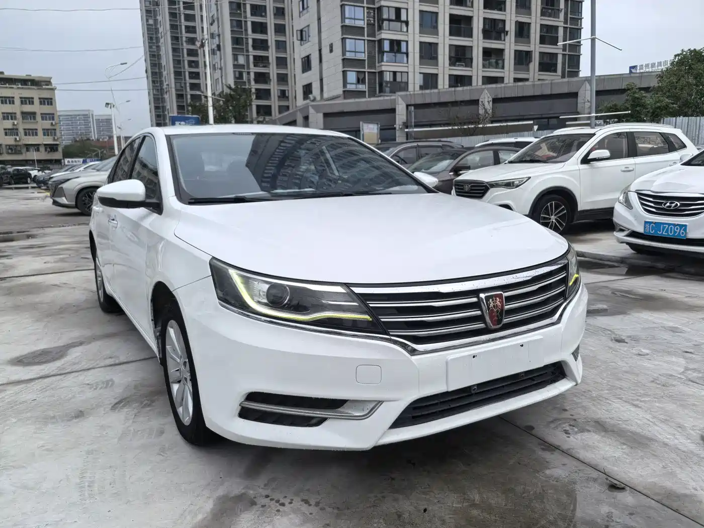 Roewe i6 2017 2017 20T Auto Internet Smart Enjoy Edition