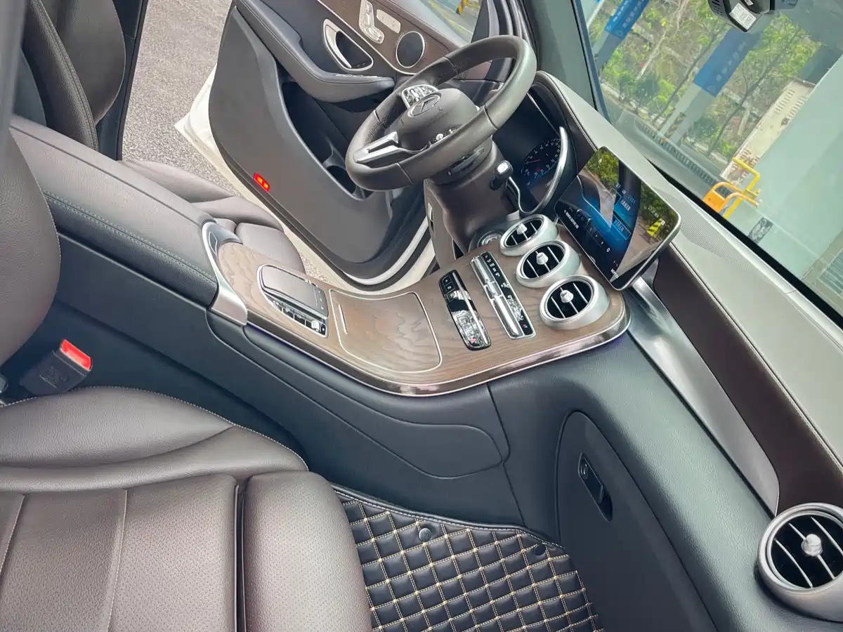 Mercedes-Benz GLC 2022 GLC 300 L 4MATIC Dynamic Collector's Edition фото 21