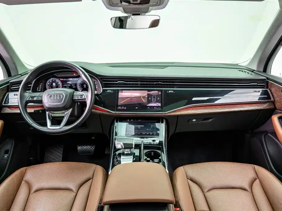Фото 6 - Audi Q7