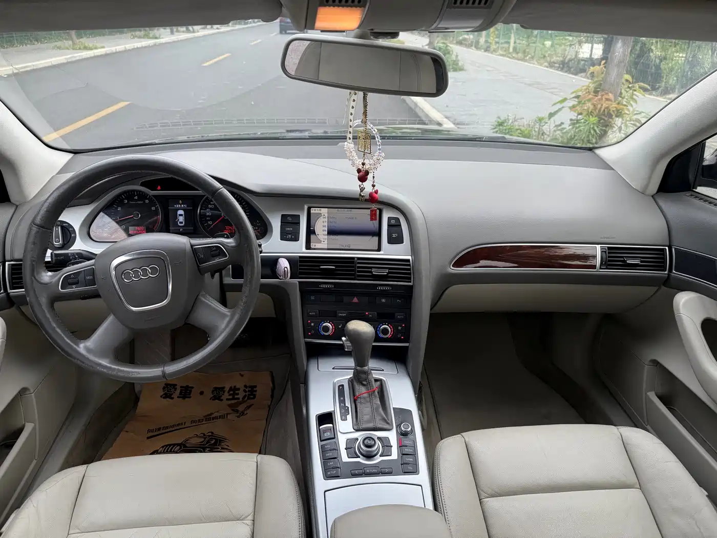 Audi A6L 2011 2.0 TFSI Automatic Comfort фото 12