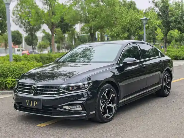 Volkswagen Magotan 200 2-Millionth Edition, 330TSI DSG, Люкс