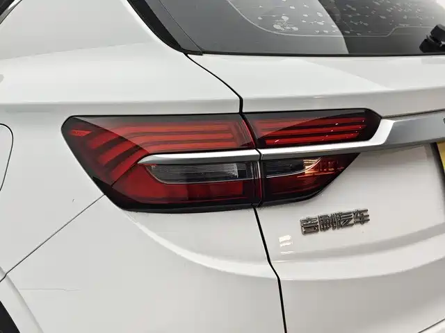 Geely Binyue 2019 2019 Sport 260T DCT Battle China VI