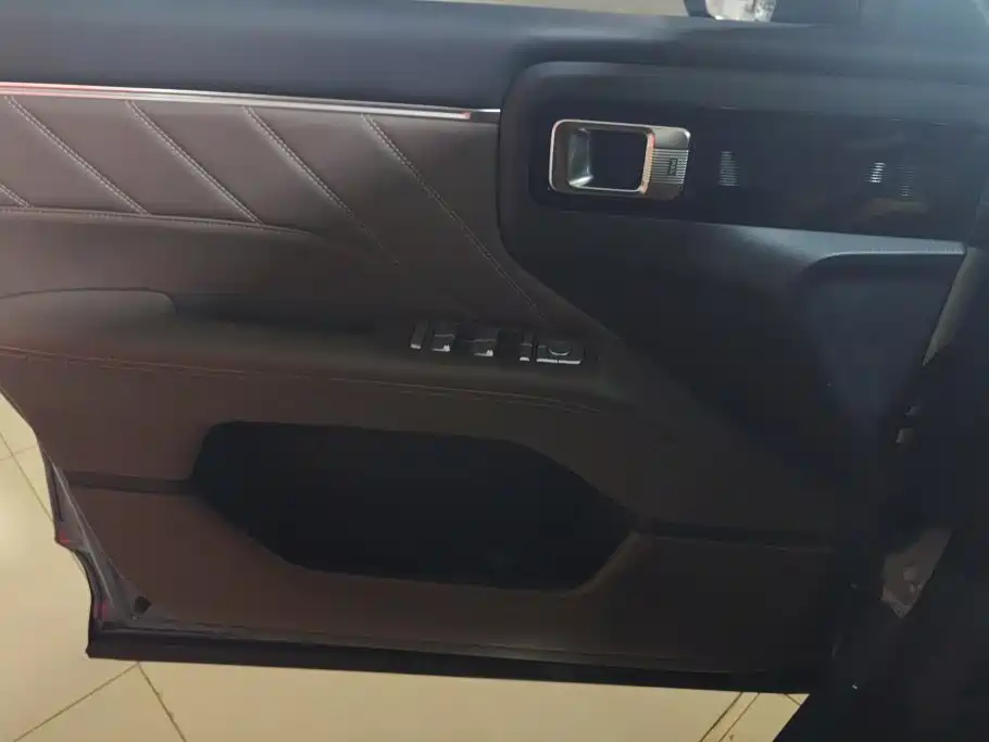 Wuling Motors Starlight 560 2025 2025 Model 1.5T 6MT Comfort Version