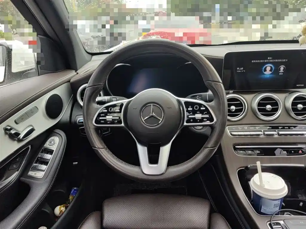 MERCEDES-BENZ GLC