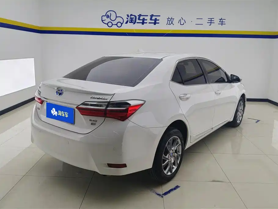 Toyota Corolla 2017 Facelift 1.2T S-CVT GL-i Leather Edition фото 3
