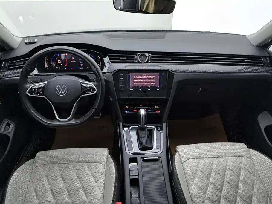 Volkswagen Magotan 2023 Model 2 Million Commemorative Edition 330TSI DSG Luxury фото 12