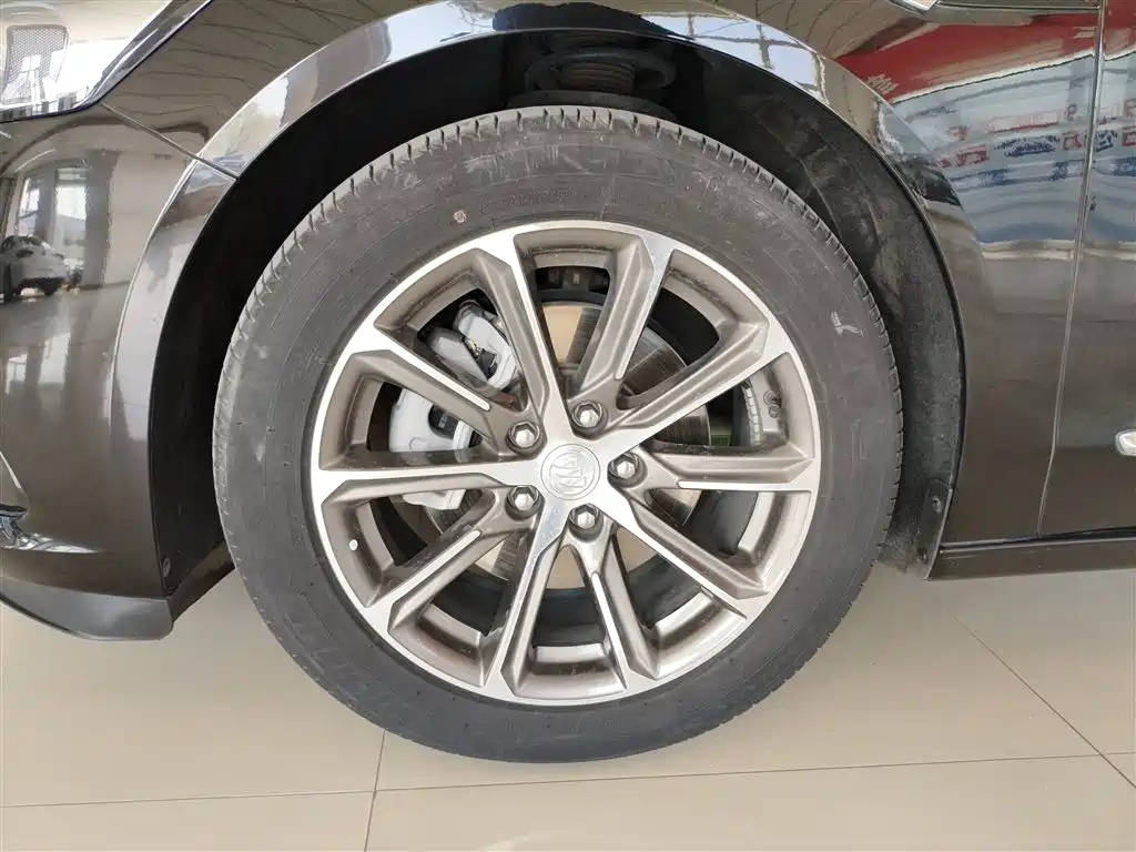 Buick LaCrosse 2022 652T Luxury фото 23
