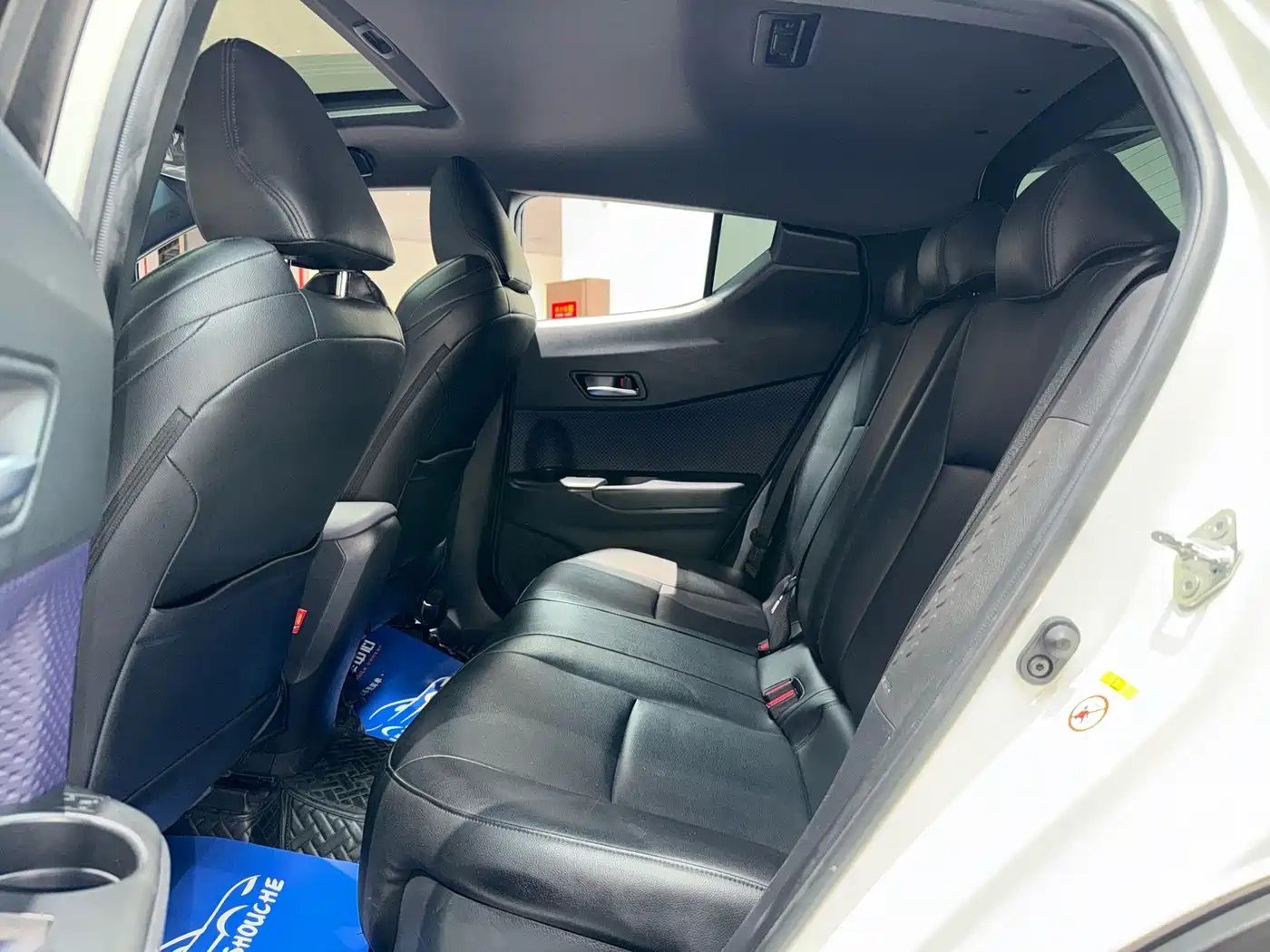 Toyota C-HR 2020 2018 2.0L Leading Sunroof Edition V