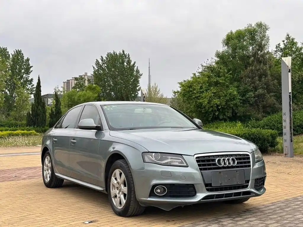 Photo 3 - Audi A4L