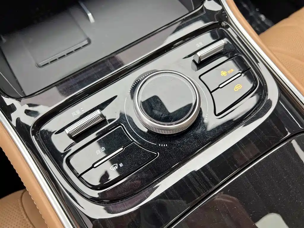 Geely Galaxy Galaxy A7 2025 EM-i фото 19