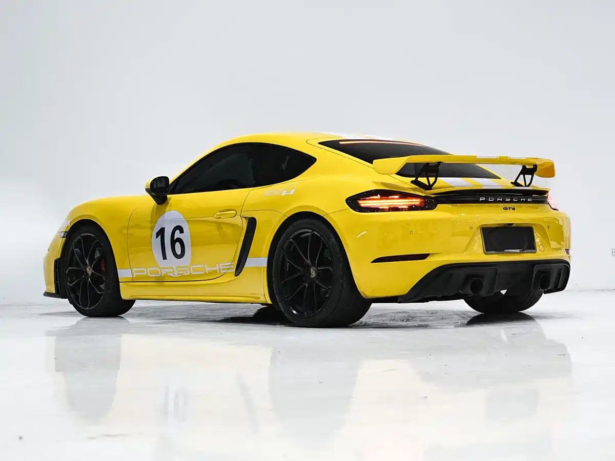 Porsche 718 2018 Cayman 2.0T фото 6