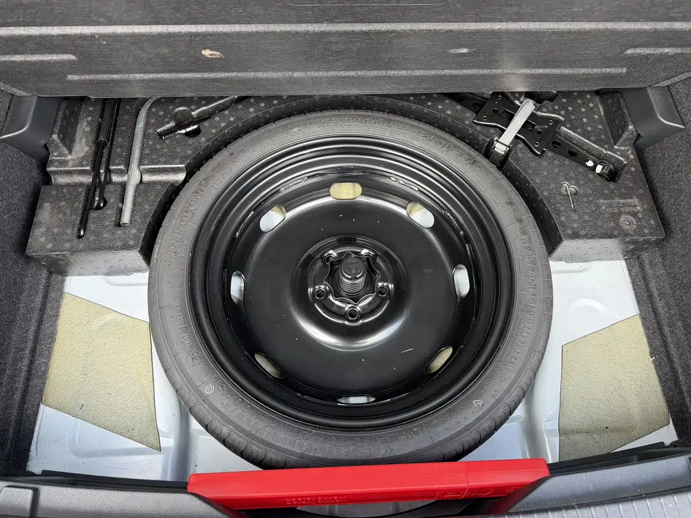 VOLKSWAGEN T ROC EXPLORING SONGS