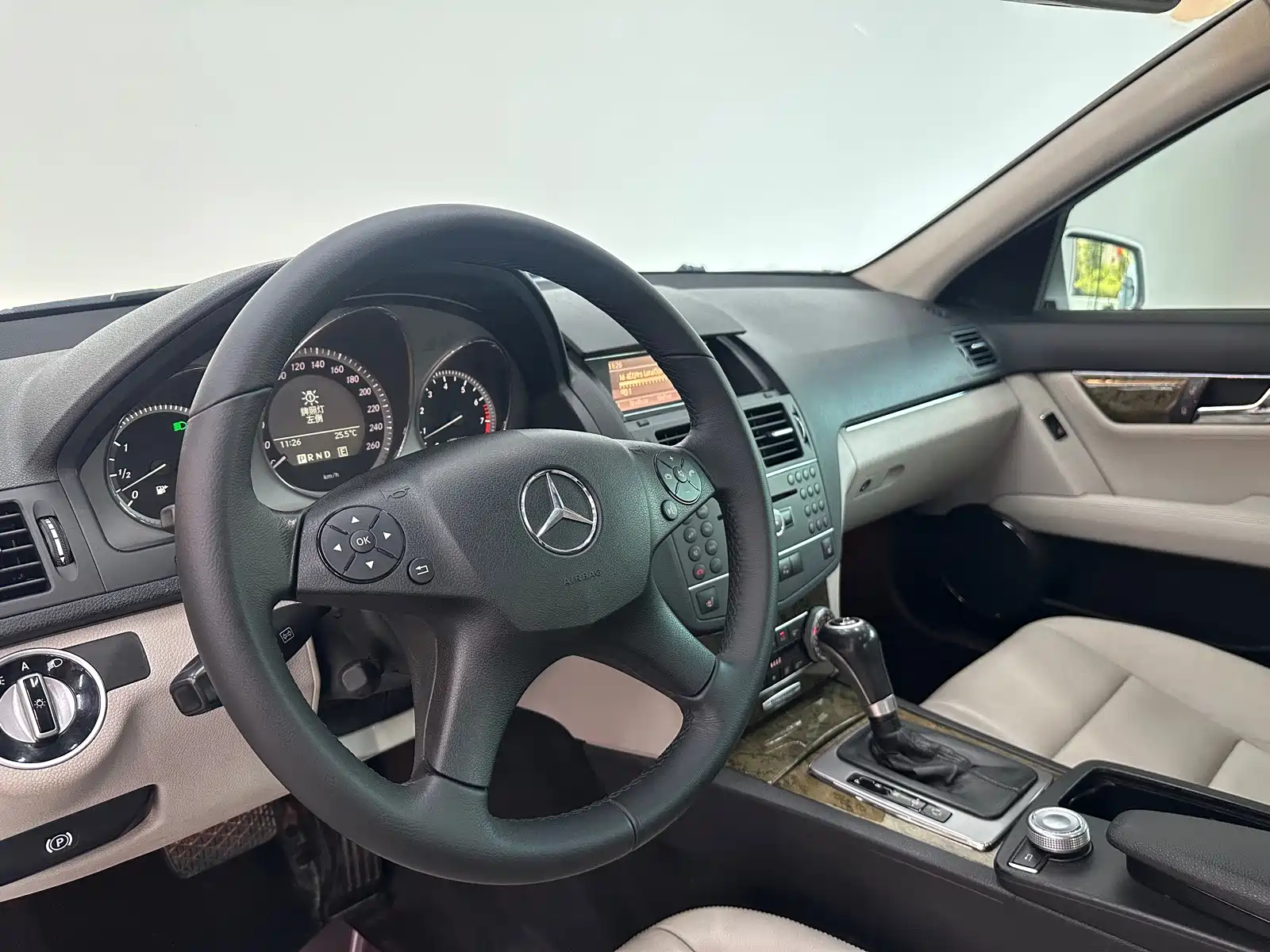 Фото 17 - Mercedes-Benz C-Class