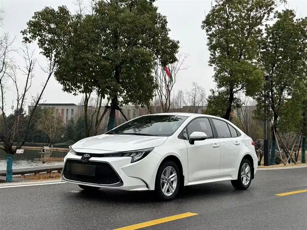 Toyota Levin 2022 185T CVT Luxury Edition фото 2