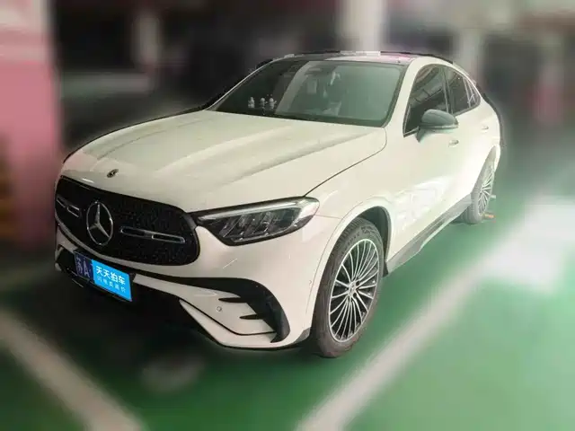 Mercedes-Benz GLC Coupe 2024 Model GLC 300 4MATIC Coupe SUV — фото 1
