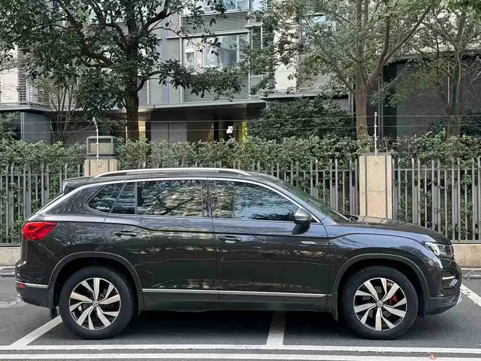 Volkswagen Tayron 2019 330TSI 4WD Luxury China V фото 4