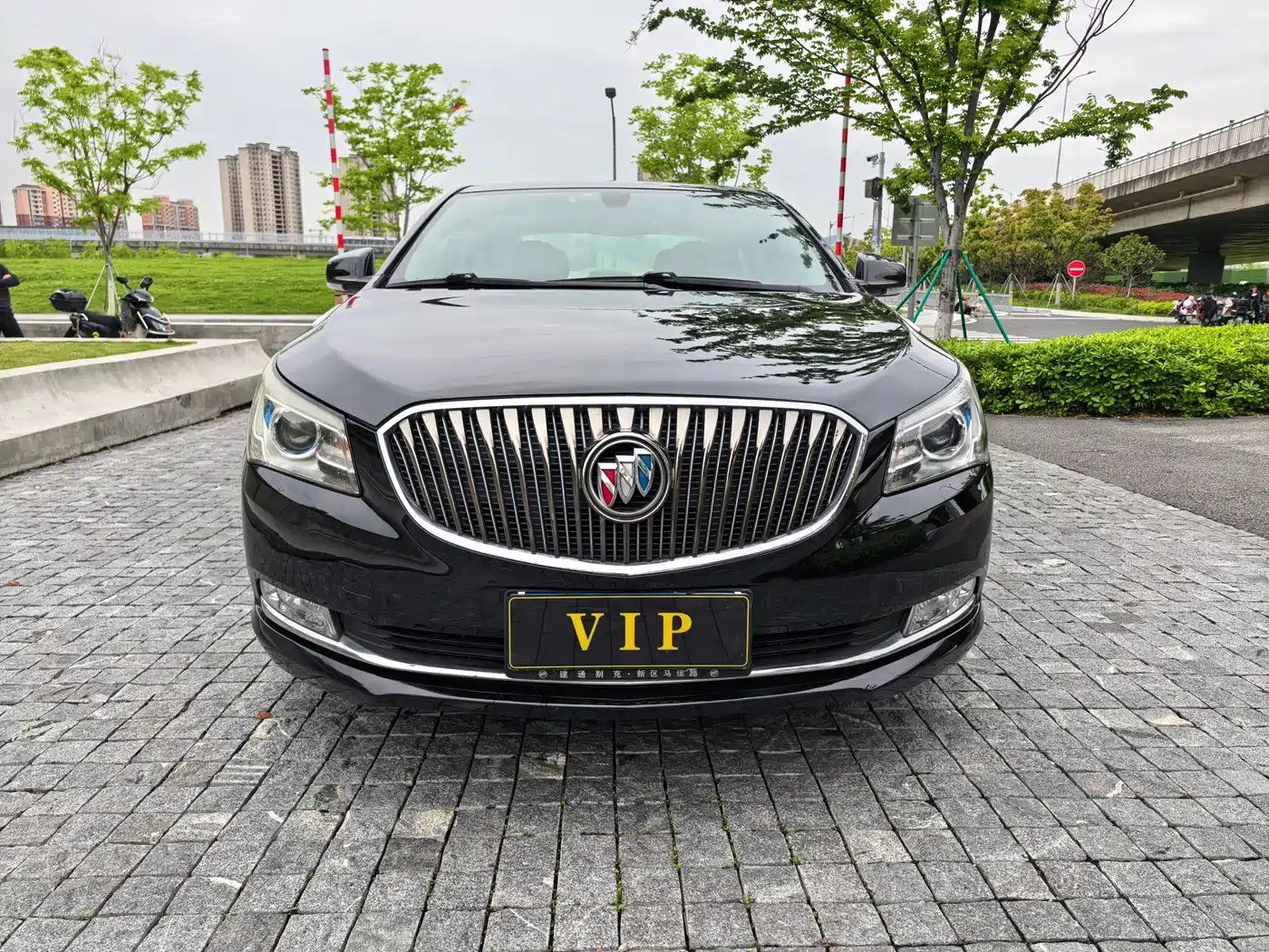 Buick LaCrosse 2013 2.4L SIDI Leading Comfort фото 2