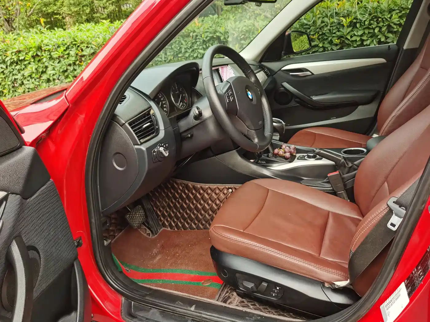 BMW X1 2013 sDrive18i Sport Design Package фото 4