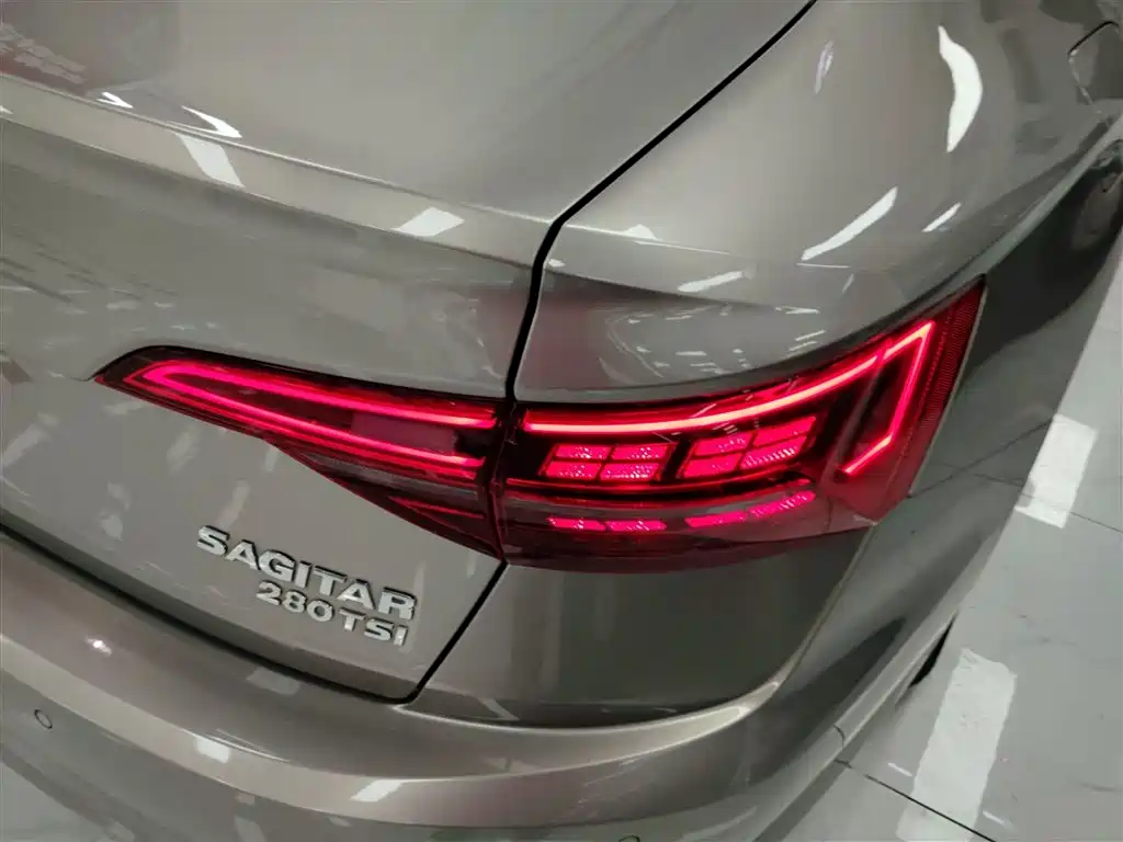 Volkswagen Sagitar 2021 280TSI DSG Comfort Smart Connect Edition фото 24