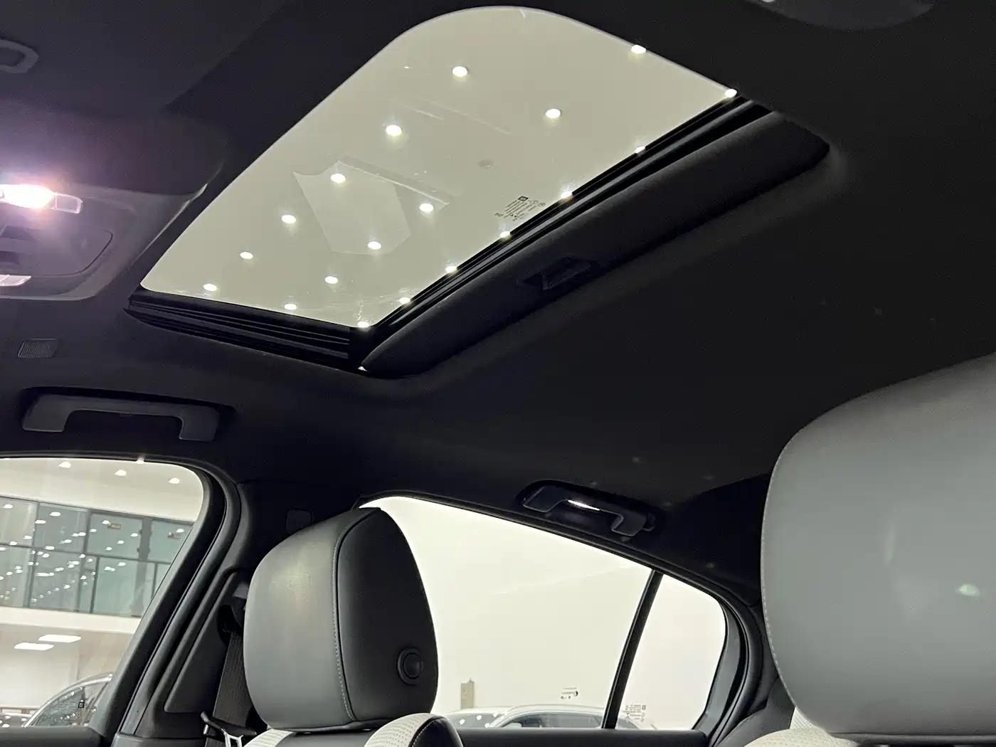 Cadillac CT5 2020 2020 28T Fashion Model