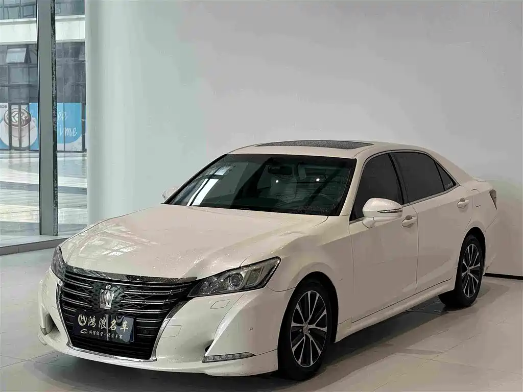 2019 Toyota Crown