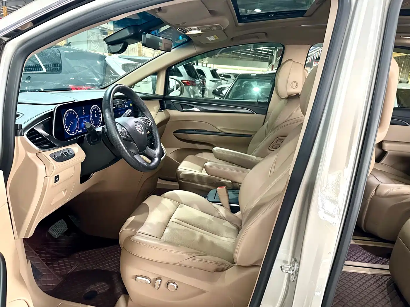 Buick GL8 2021 ES Landlord 653T Luxury фото 23