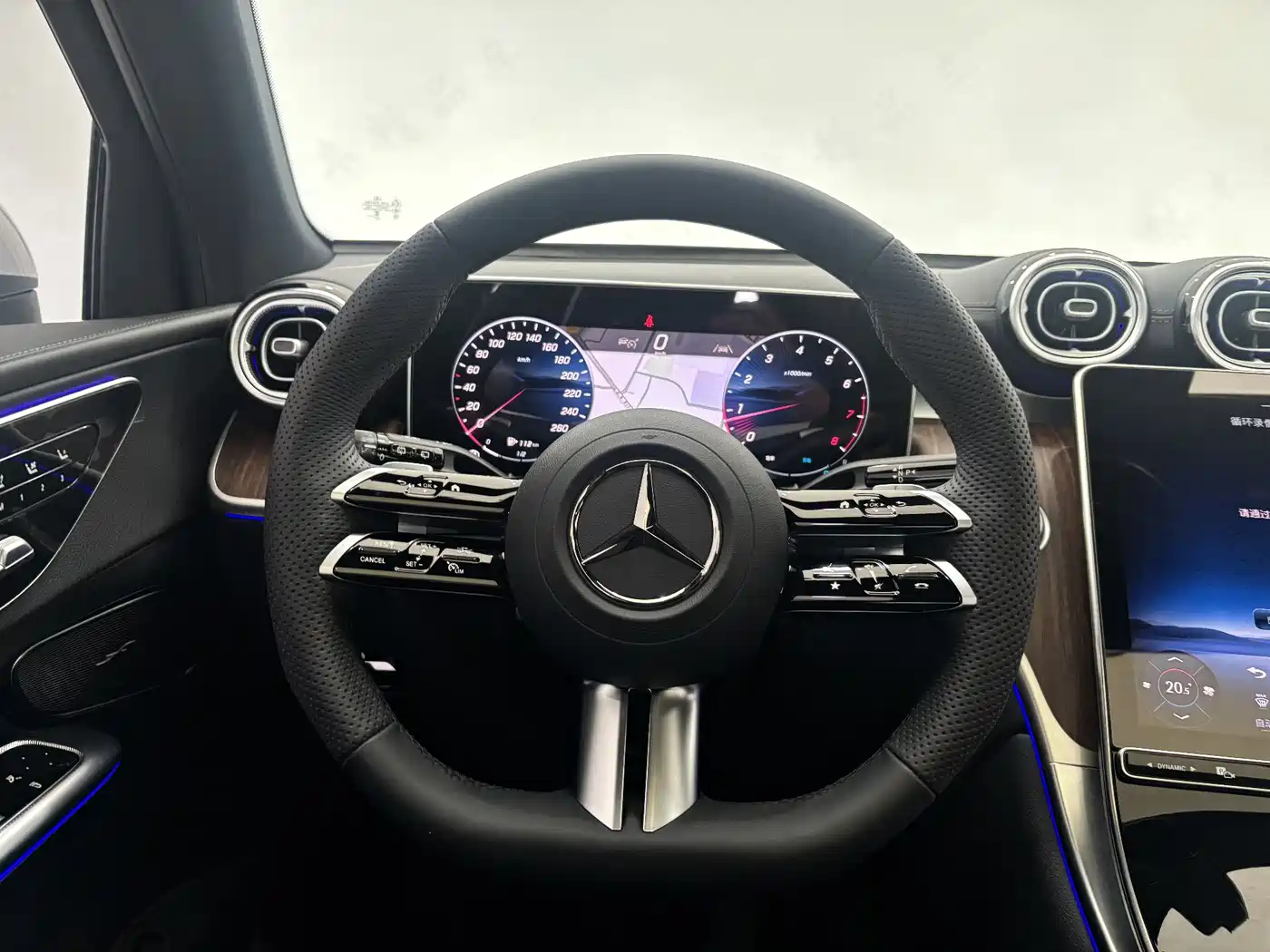 Mercedes-Benz GLC 2025 GLC 300 L 4MATIC Dynamic 5-seater фото 16