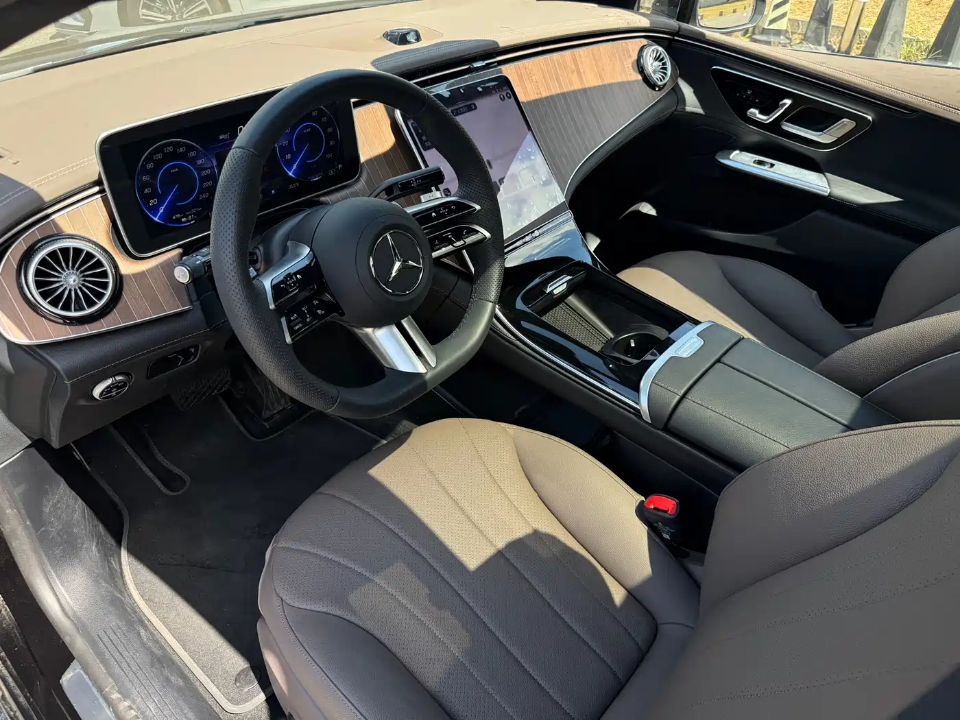 Mercedes-Benz EQE 2025 2025 500 4MATIC Pioneer