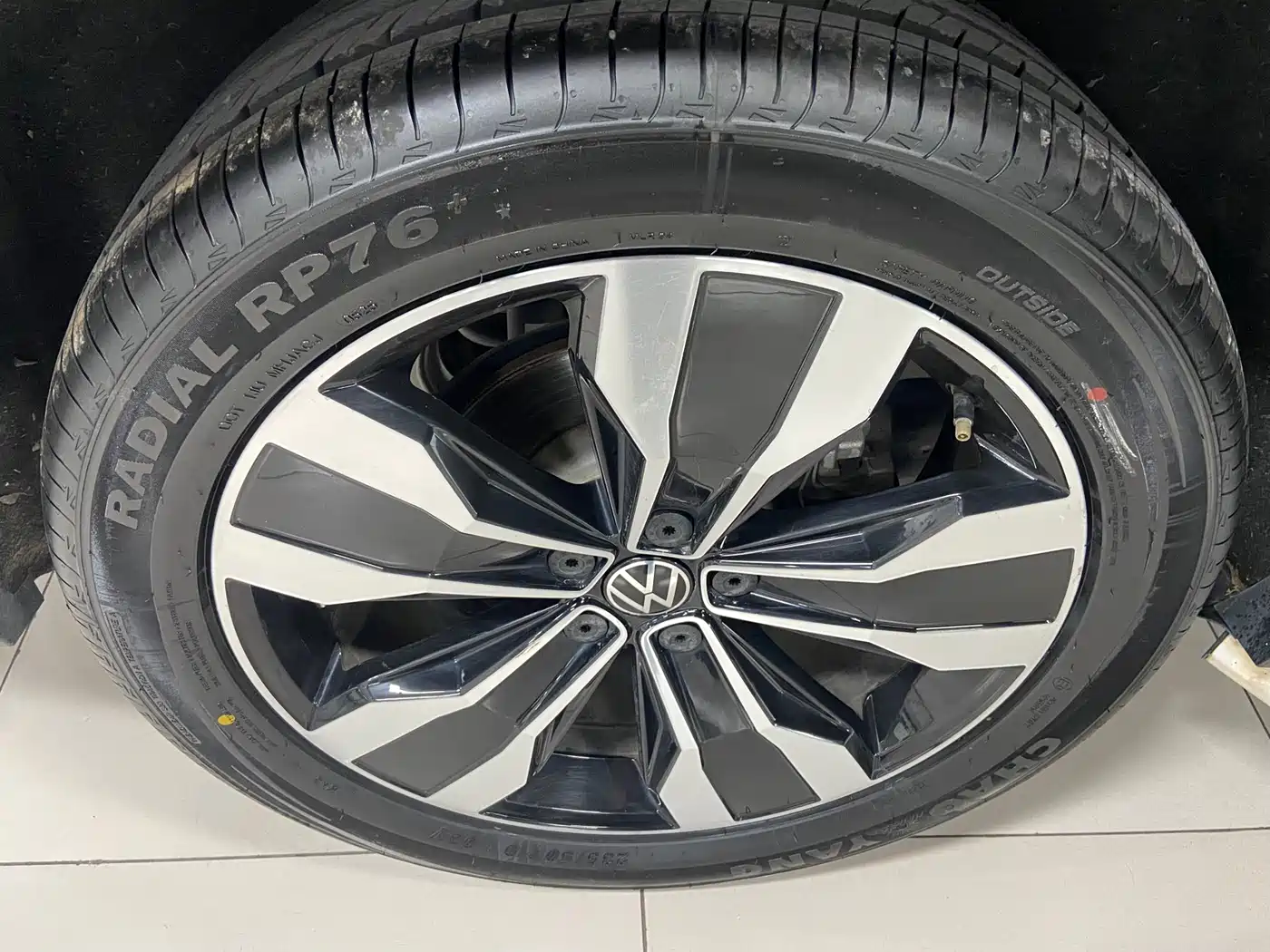 Volkswagen Tiguan L 2022 330TSI Auto 2WD R-Line Premium Edition фото 21