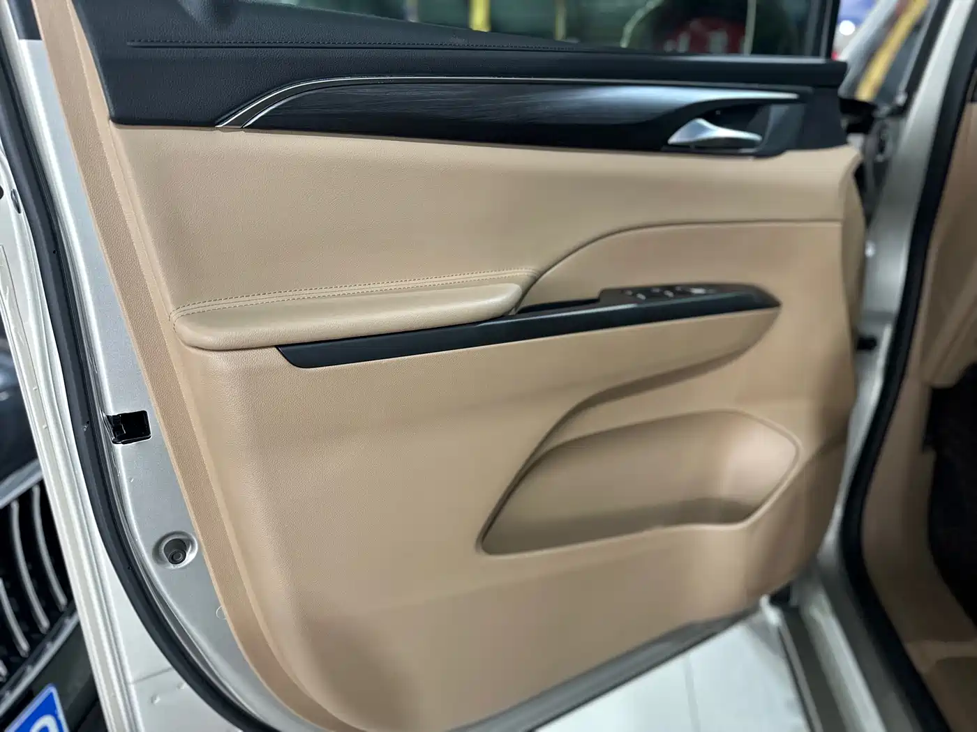 Buick GL8 2021 ES Landlord 653T Luxury фото 15