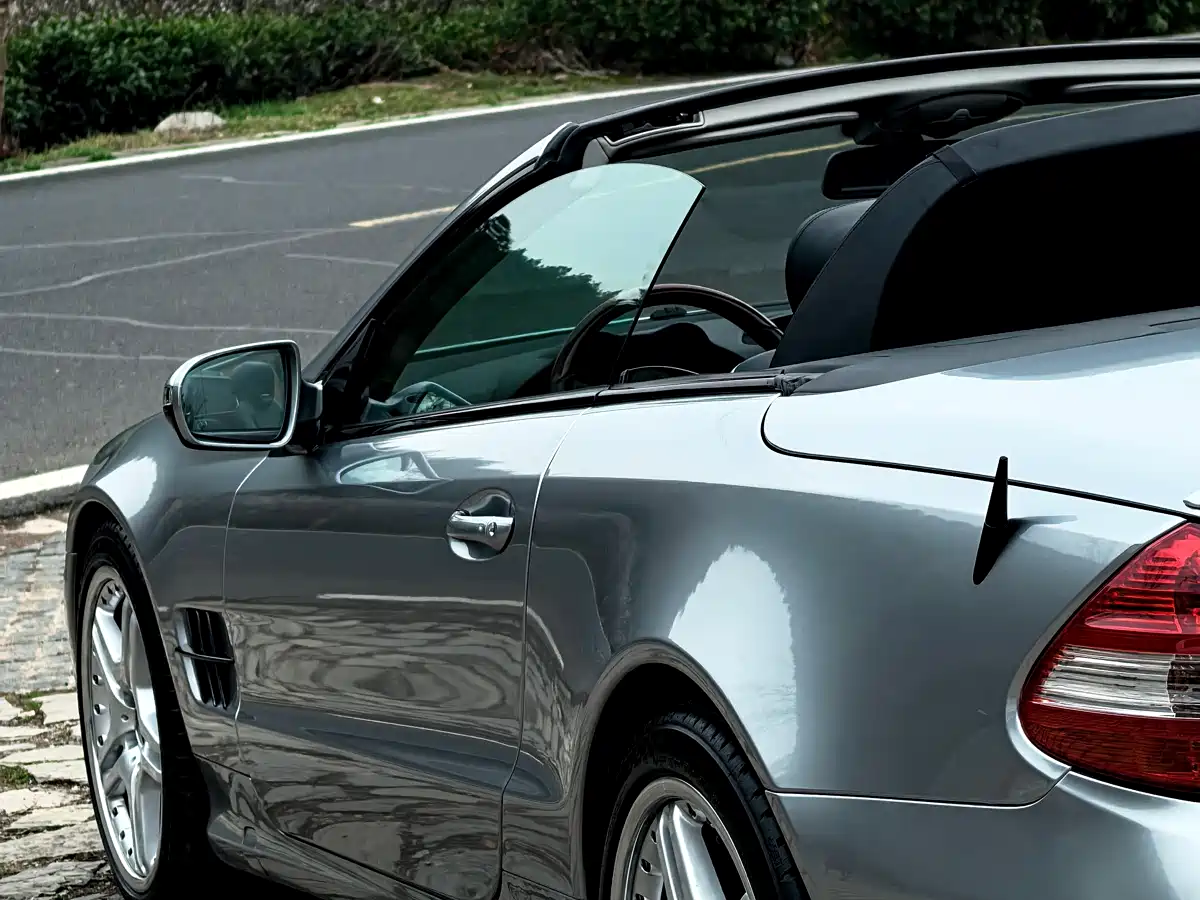 Mercedes-Benz SL-Class 2010 SL 300 фото 5