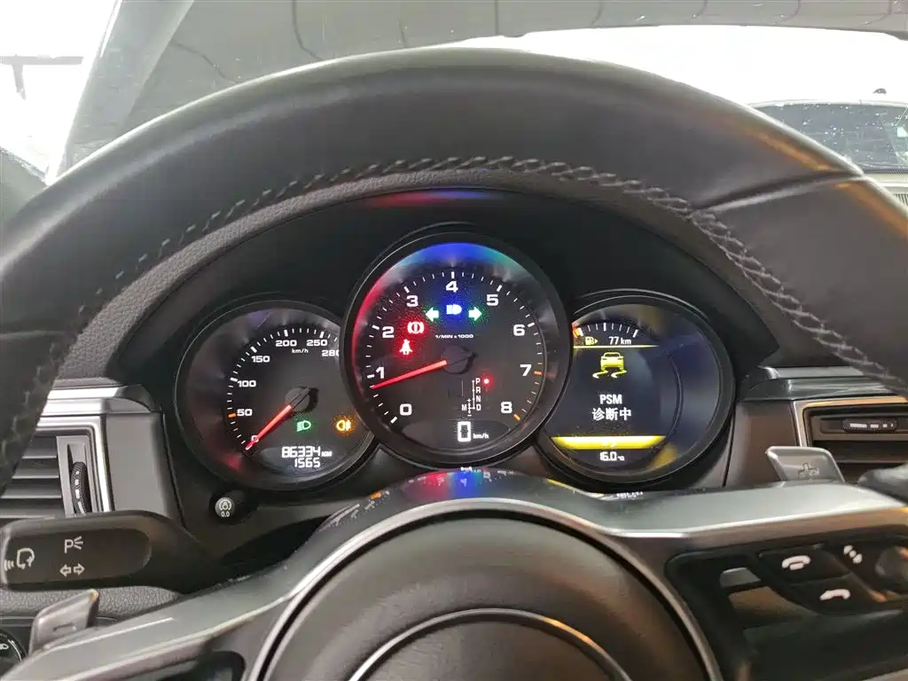 Porsche Macan 2017 Macan 2.0T фото 12