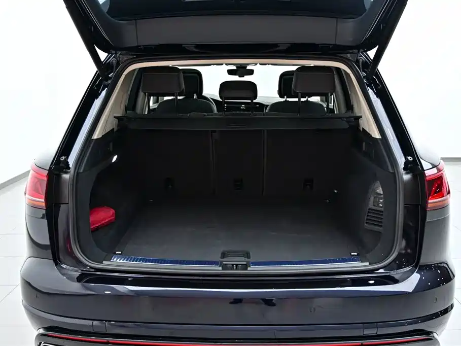 Volkswagen Touareg 2021 3.0TSI R-Line Classic Sport Package фото 35