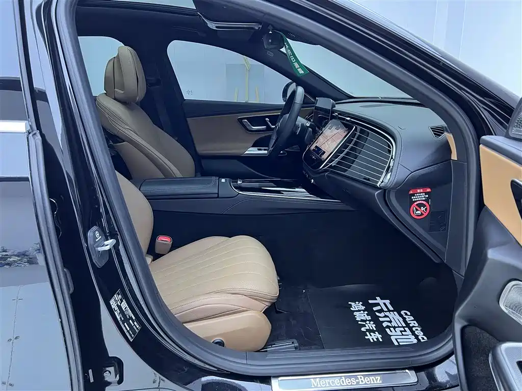 Mercedes-Benz E-Class 2024 Model E 260 L фото 19