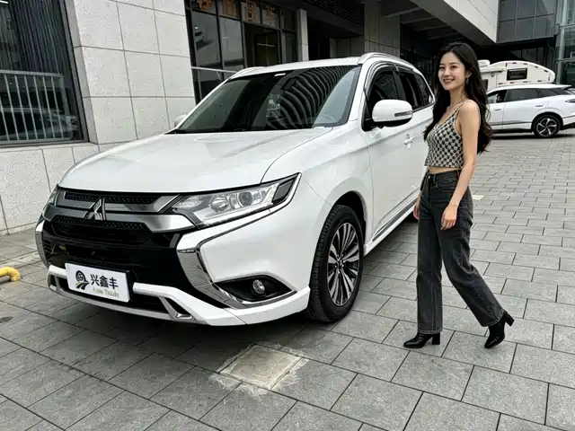 MITSUBISHI OUTLANDER