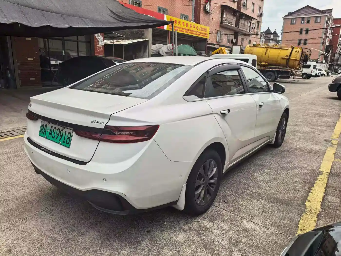 Фото 2 - Geely Geometry A