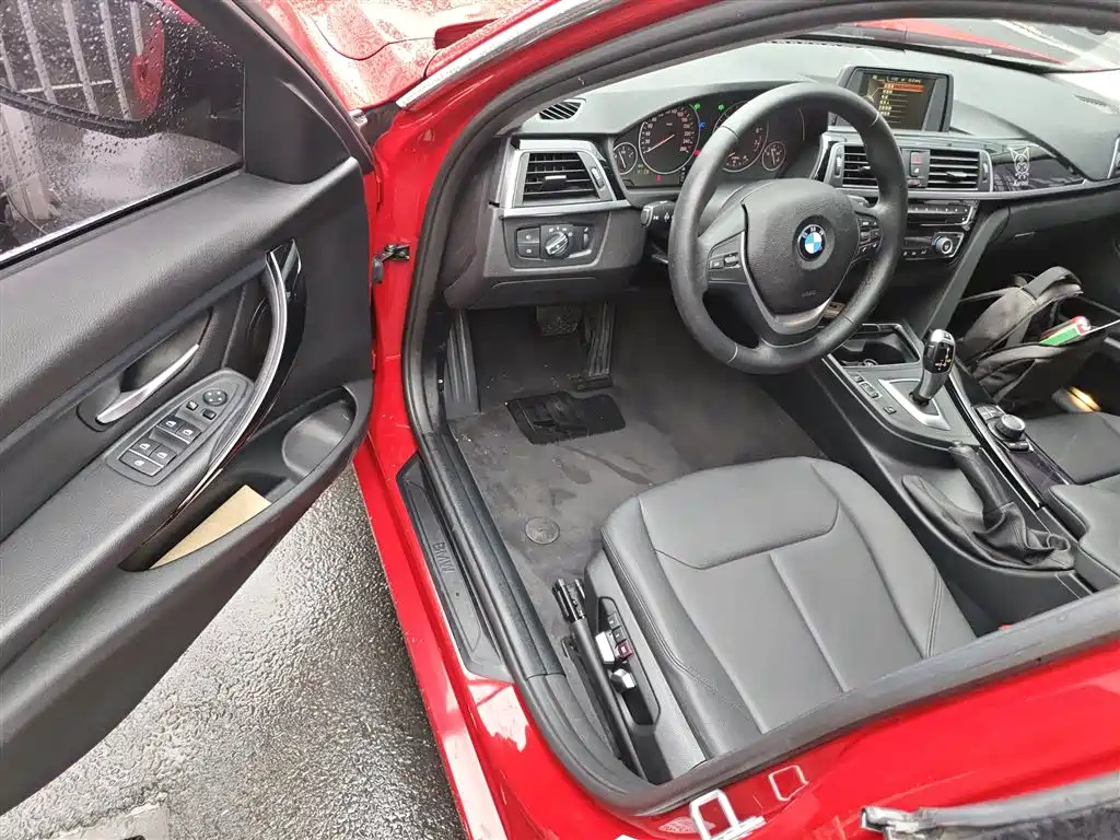 BMW 3 Series 2017 320Li Fashion фото 16