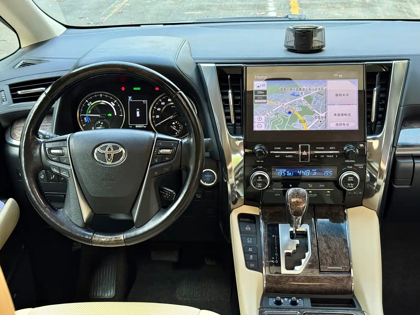Toyota Alphard, миниатюра 18