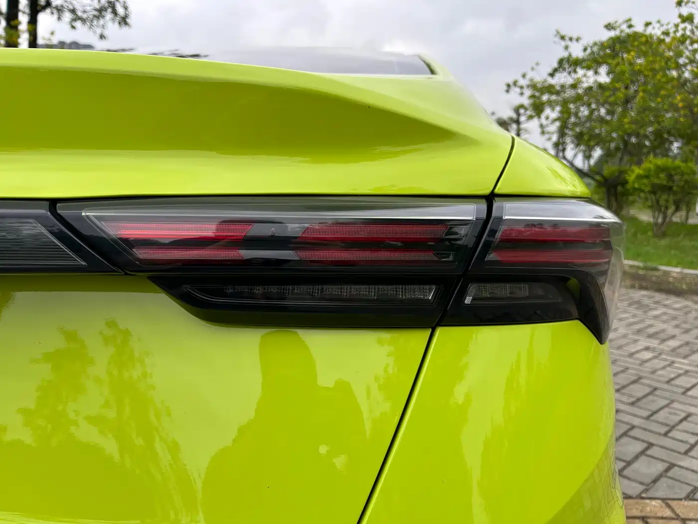 GEELY AUTOMOBILE BINRUI