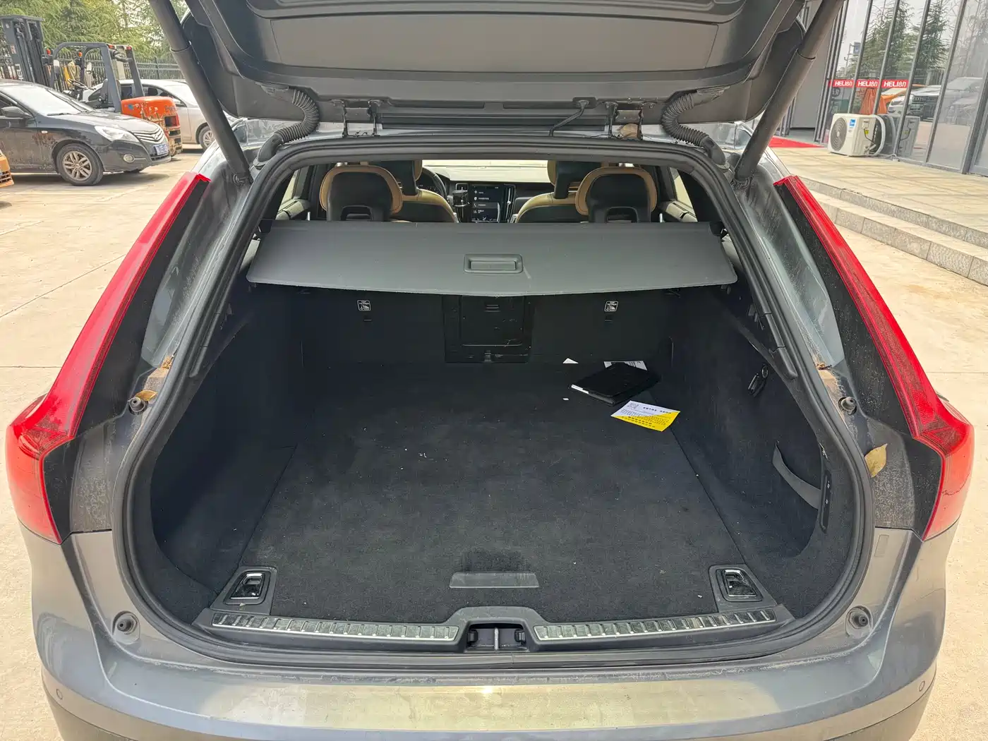 Volvo V90 2017 Cross Country T5 AWD Smart Edition фото 15