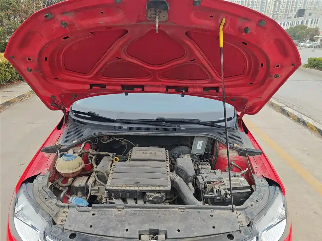 Škoda Skoda Rapid Spaceback 2016 Facelift 1.6L Manual Forward Edition фото 23