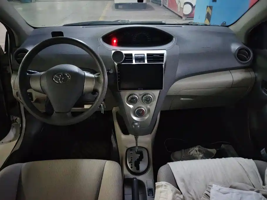 Toyota Vios 2012 2010 1.3L GL-i Standard AT